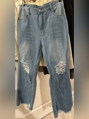 Light Blue Distressed Women’s Jeans